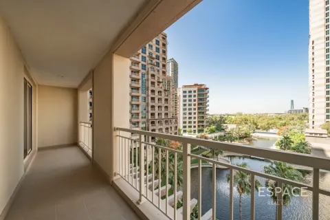 Apartment in Mosela, The Views, Dubai 2 bedrooms, 146 sq.m. № 122360 - photo 17