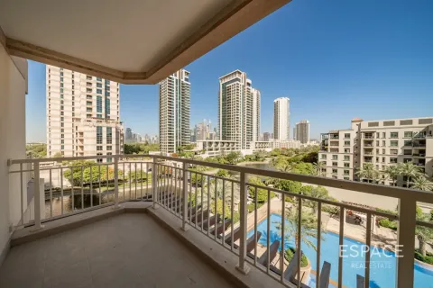 Apartment in Mosela, The Views, Dubai 2 bedrooms, 146 sq.m. № 122360