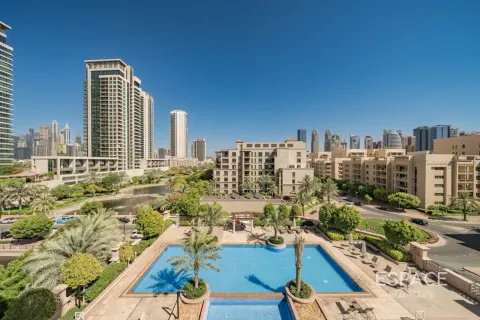 Apartment in Mosela, The Views, Dubai 2 bedrooms, 146 sq.m. № 122360 - photo 19