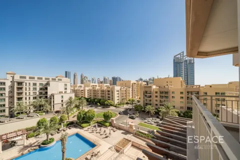 Apartment in Mosela, The Views, Dubai 2 bedrooms, 146 sq.m. № 122360 - photo 20