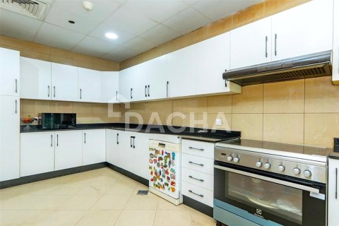 Apartment in Marina Crown, Dubai Marina, Dubai 4 bedrooms, 281 sq.m. № 112684 - photo 7