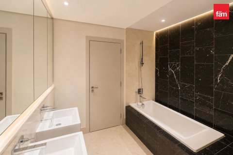 Apartment in Palm Jumeirah, Dubai 3 bedrooms, 340.9 sq.m. № 124291 - photo 17