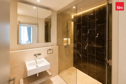 Apartment in Palm Jumeirah, Dubai 3 bedrooms, 340.9 sq.m. № 124291 - photo 14