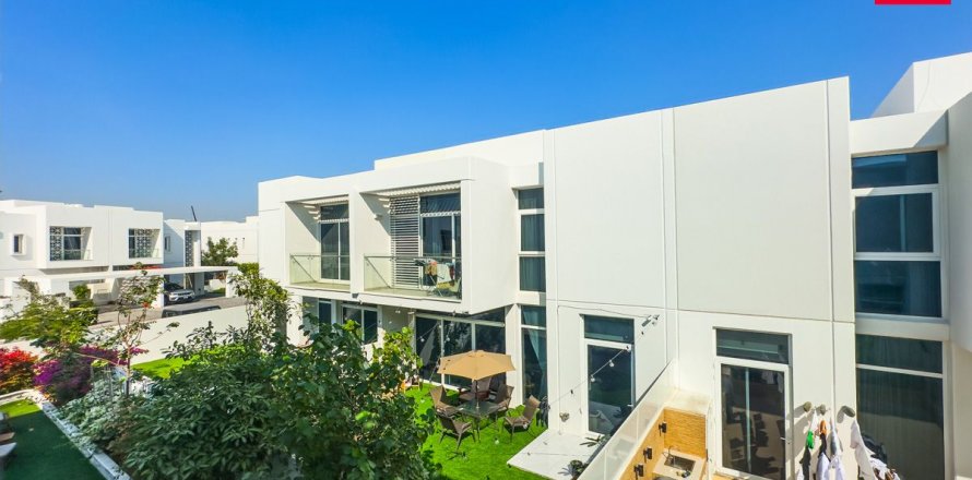 Townhouse in Dubai 3 bedrooms, 187.2 sq.m. № 124294