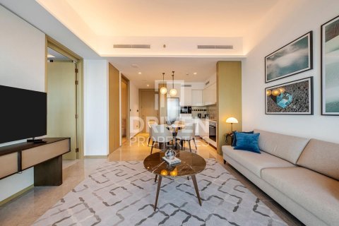 Купить квартиру в Address Harbour Point, Dubai Creek Harbour (The Lagoons), Дубай: 1 спальня, 67.91м², № 140417 - фото 3