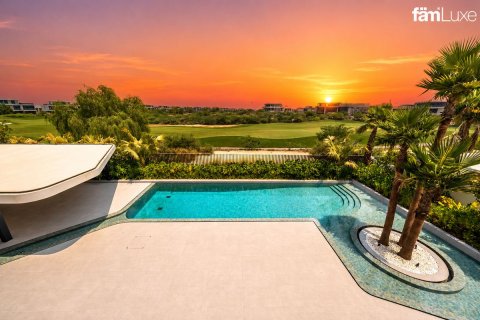 Villa en Dubai Hills Estate, Dubai, 6 dormitorios, 1229.6 m², № 123462 - foto 2