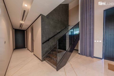 Villa en Dubai Hills Estate, Dubai, 6 dormitorios, 1229.6 m², № 123462 - foto 15