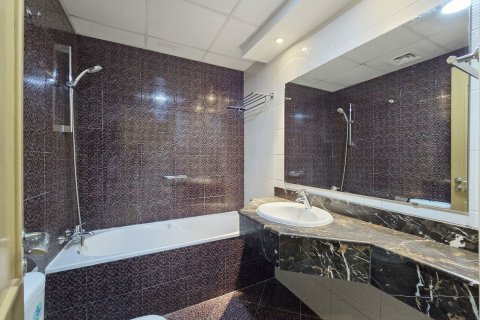 Apartment in Dubai Marina, Dubai 1 bedroom, 76 sq.m. № 97031 - photo 11