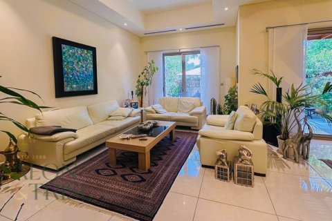 Adosado en Al Furjan, Dubai, 3 dormitorios, 281 m², № 60847 - foto 4