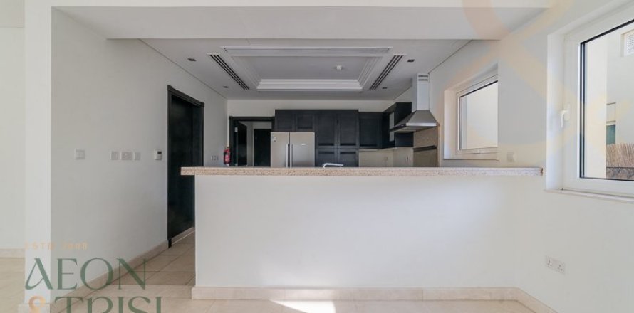 Villa à North Village, Al Furjan, Dubai, 4 chambres, 600 m², № 60849