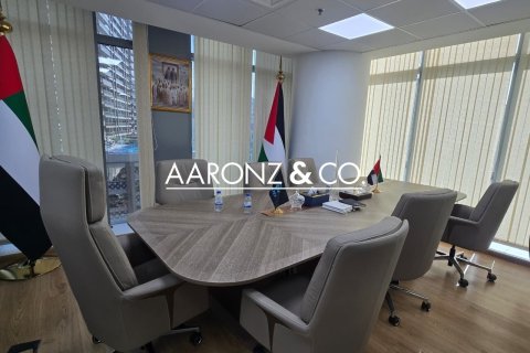Office in Business Bay, Dubai 101 sq.m. № 94460 - photo 10