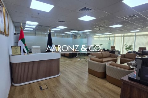 Office in Business Bay, Dubai 101 sq.m. № 94460 - photo 2