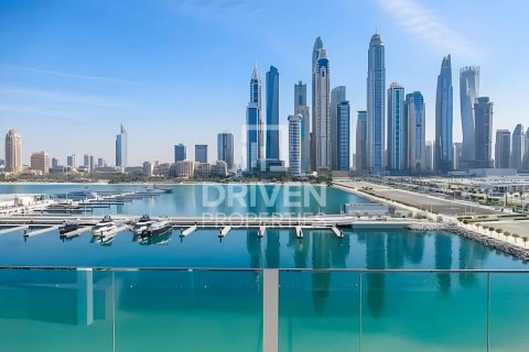 Appartement à EMAAR Beachfront, Dubai Harbour, Dubai, 2 chambres, 128.3 m², № 129205