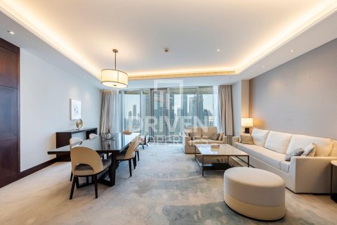 Квартира в The Address Sky View Towers, Даунтаун Дубай (Даунтаун Бурдж Дубай), Дубай, 2 спальни, 157.84м², № 136929