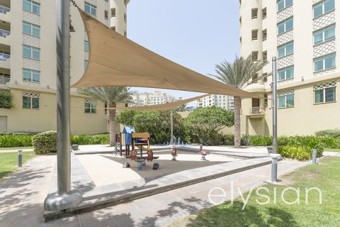 Apartamento en Shoreline Apartments, Palm Jumeirah, Dubai, 2 dormitorios, 144 m², № 37840 - foto 2
