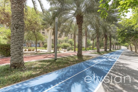 Apartamento en Shoreline Apartments, Palm Jumeirah, Dubai, 2 dormitorios, 144 m², № 37840 - foto 3