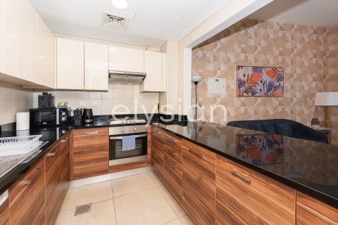 Apartment in Sparkle Towers, Dubai Marina, Dubai 1 bedroom, 76 sq.m. № 37843 - photo 13