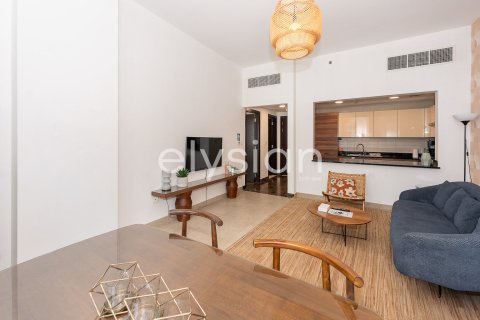Apartment in Sparkle Towers, Dubai Marina, Dubai 1 bedroom, 76 sq.m. № 37843 - photo 16