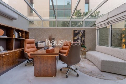 Villa in Meydan, Dubai 5 bedrooms, 957 sq.m. № 43909 - photo 23