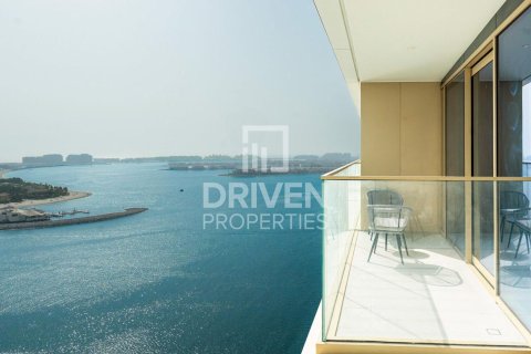 Квартира в EMAAR Beachfront, Dubai Harbour, Дубай, 2 спальни, 116.96м², № 128025