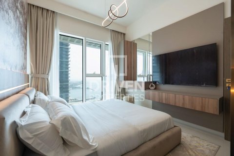 Снять в аренду квартиру в EMAAR Beachfront, Dubai Harbour, Дубай: 2 спальни, 116.96м², № 128025 - фото 13