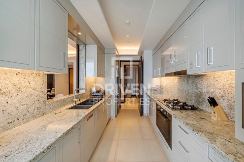 Снять в аренду квартиру в The Address Sky View Towers, Даунтаун Дубай (Даунтаун Бурдж Дубай), Дубай: 3 спальни, 187.76м², № 128028 - фото 11