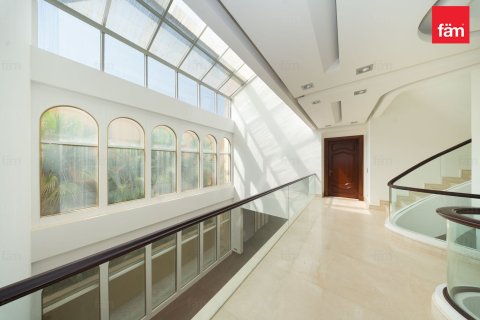 Oficina en Umm Suqeim, Dubai, 1393.5 m², № 137516 - foto 25