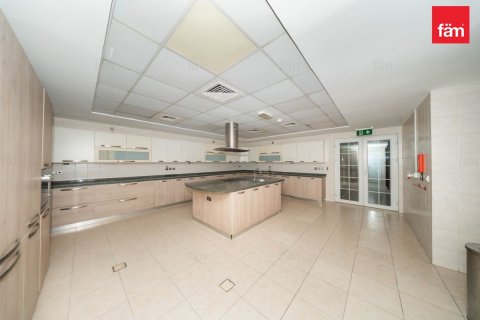 Oficina en Umm Suqeim, Dubai, 1393.5 m², № 137516 - foto 10