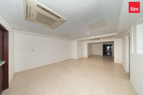 Oficina en Umm Suqeim, Dubai, 1393.5 m², № 137516 - foto 9