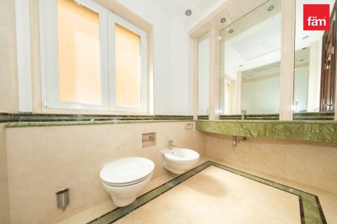 Oficina en Umm Suqeim, Dubai, 1393.5 m², № 137516 - foto 14