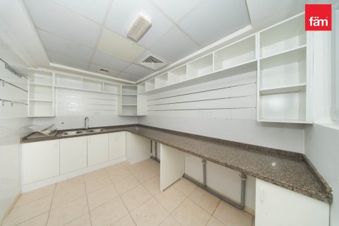 Oficina en Umm Suqeim, Dubai, 1393.5 m², № 137516 - foto 29