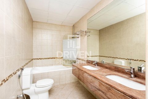 Apartment in Dubai Marina, Dubai 2 bedrooms, 124.4 sq.m. № 138802 - photo 11