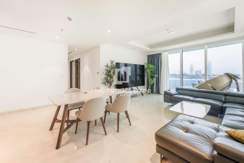 Apartamento en EMAAR Beachfront, Dubai Harbour, Dubai, 3 dormitorios, 172 m², № 72610 - foto 2