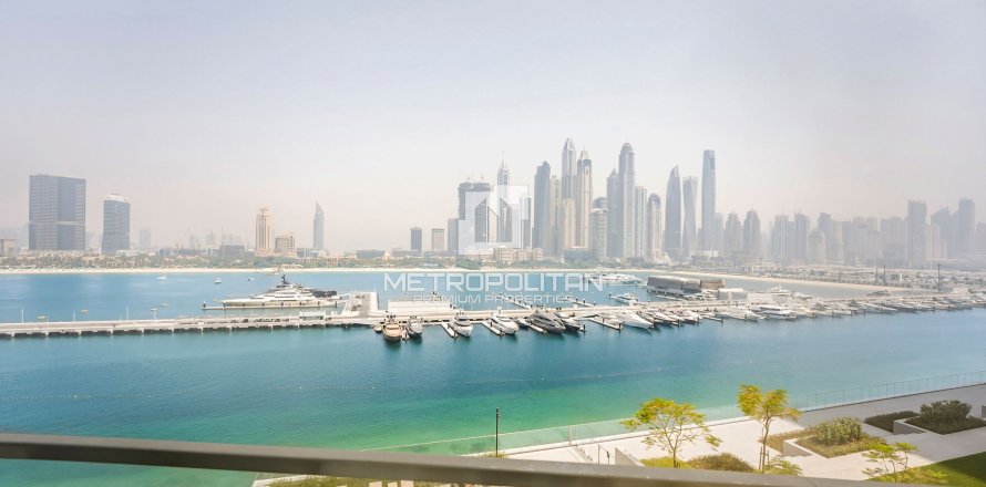 Apartamento en EMAAR Beachfront, Dubai Harbour, Dubai, 3 dormitorios, 172 m², № 72610