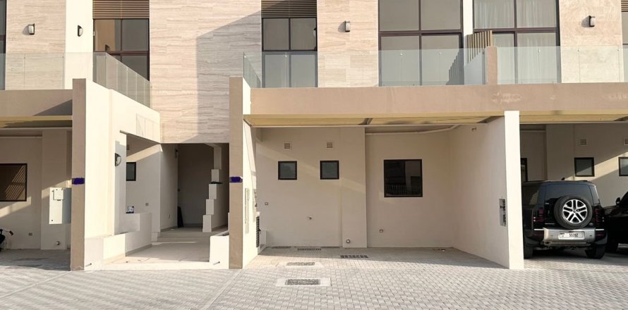 Villa in Dubai 4 bedrooms, 187.6 sq.m. № 141624