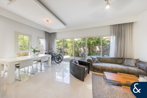 Maison de ville à Jumeirah Golf Estates, Dubai, 3 chambres, 179 m², № 75382 - photo 4