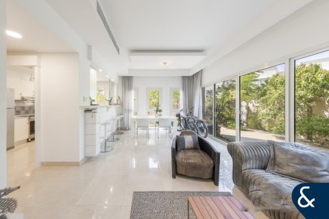 Maison de ville à Jumeirah Golf Estates, Dubai, 3 chambres, 179 m², № 75382 - photo 6