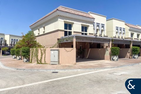 Maison de ville à Jumeirah Golf Estates, Dubai, 3 chambres, 179 m², № 75382