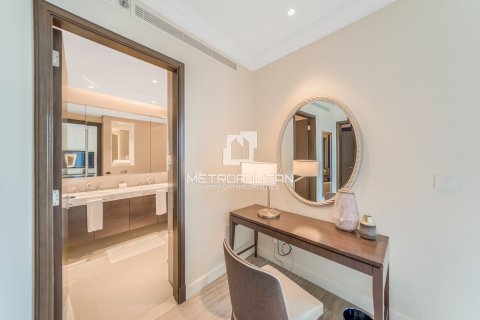 Apartment in The Address Residence Fountain Views, Downtown Dubai (Downtown Burj Dubai), Dubai 2 bedrooms, 140 sq.m. № 14634 - photo 9