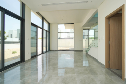 Villa in Al Furjan, Dubai 5 bedrooms, 570 sq.m. № 118403 - photo 14
