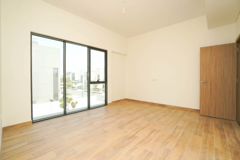 Villa in Al Furjan, Dubai 5 bedrooms, 570 sq.m. № 118403 - photo 23