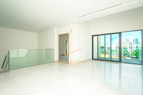 Villa in Al Furjan, Dubai 5 bedrooms, 570 sq.m. № 118403 - photo 7