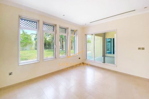 Villa à Jumeirah Park, Dubai, 3 chambres, 700 m², № 118404
