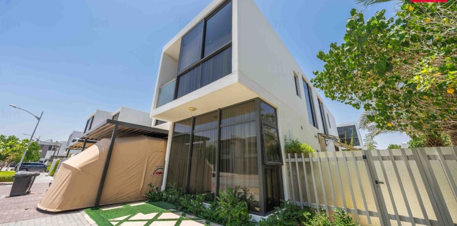 Villa à Dubai, 6 chambres, 404.9 m², № 110061
