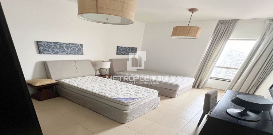 Apartment in Shams, Jumeirah Beach Residence, Dubai 2 bedrooms, 128 sq.m. № 15028