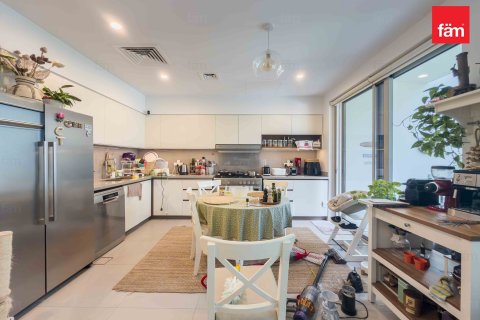 Villa in Dubai 3 bedrooms, 159.2 sq.m. № 123122 - photo 6