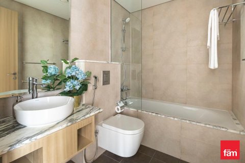 Apartment in Business Bay, Dubai 2 bedrooms, 115.9 sq.m. № 123125 - photo 12