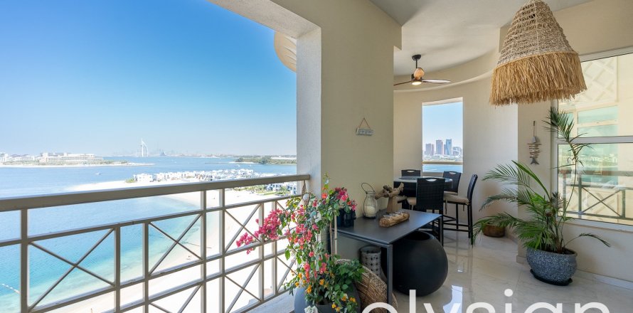 Apartamento en Shoreline Apartments, Palm Jumeirah, Dubai, 2 dormitorios, 185 m², № 37850