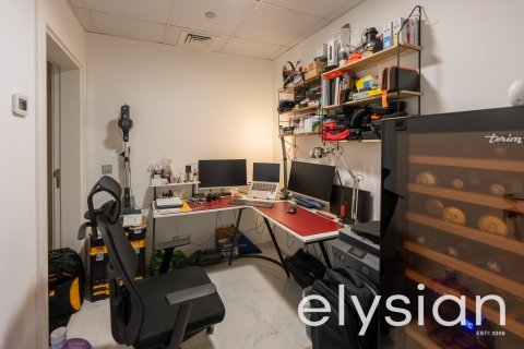 Apartamento en Shoreline Apartments, Palm Jumeirah, Dubai, 2 dormitorios, 185 m², № 37850 - foto 12