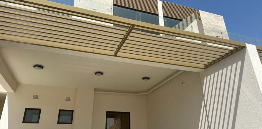 Maison de ville à Dubai, 4 chambres, 191.5 m², № 119016